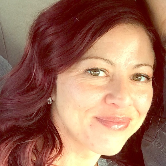 Meet your Posher, Kaela - Picture 3 of 4